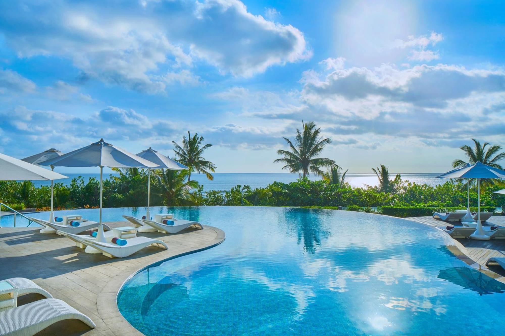 Sheraton Bali Kuta Resort Екстер'єр фото The Beach Club at Atlantis Paradise Island