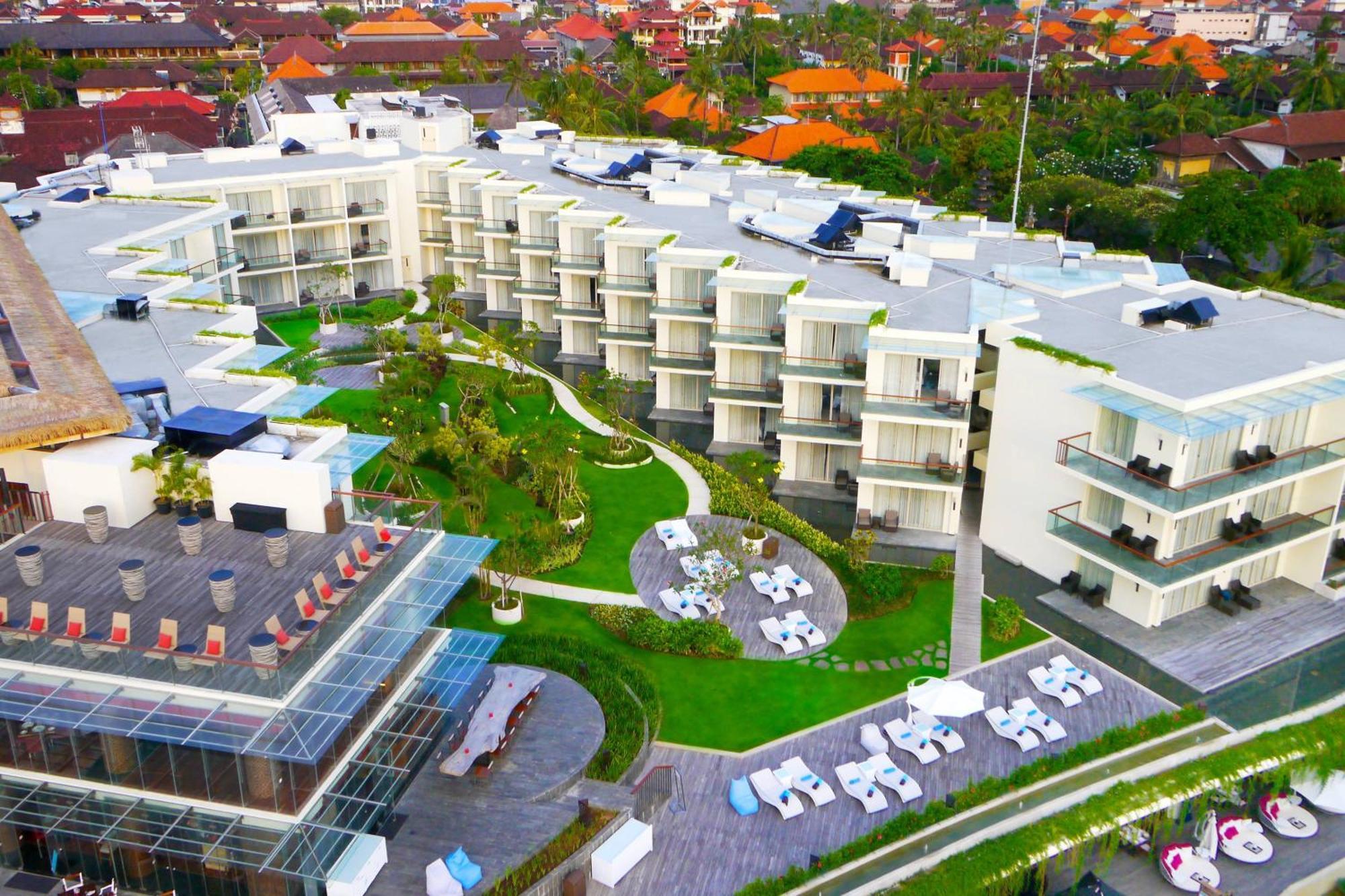 Sheraton Bali Kuta Resort Екстер'єр фото The hotel in 2016
