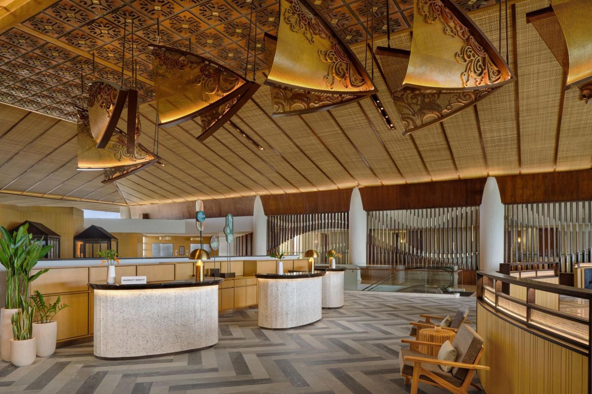 Sheraton Bali Kuta Resort Екстер'єр фото The lobby of the hotel